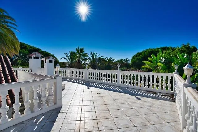 Villa Bora Bora Μαρμπέλλα 0*,